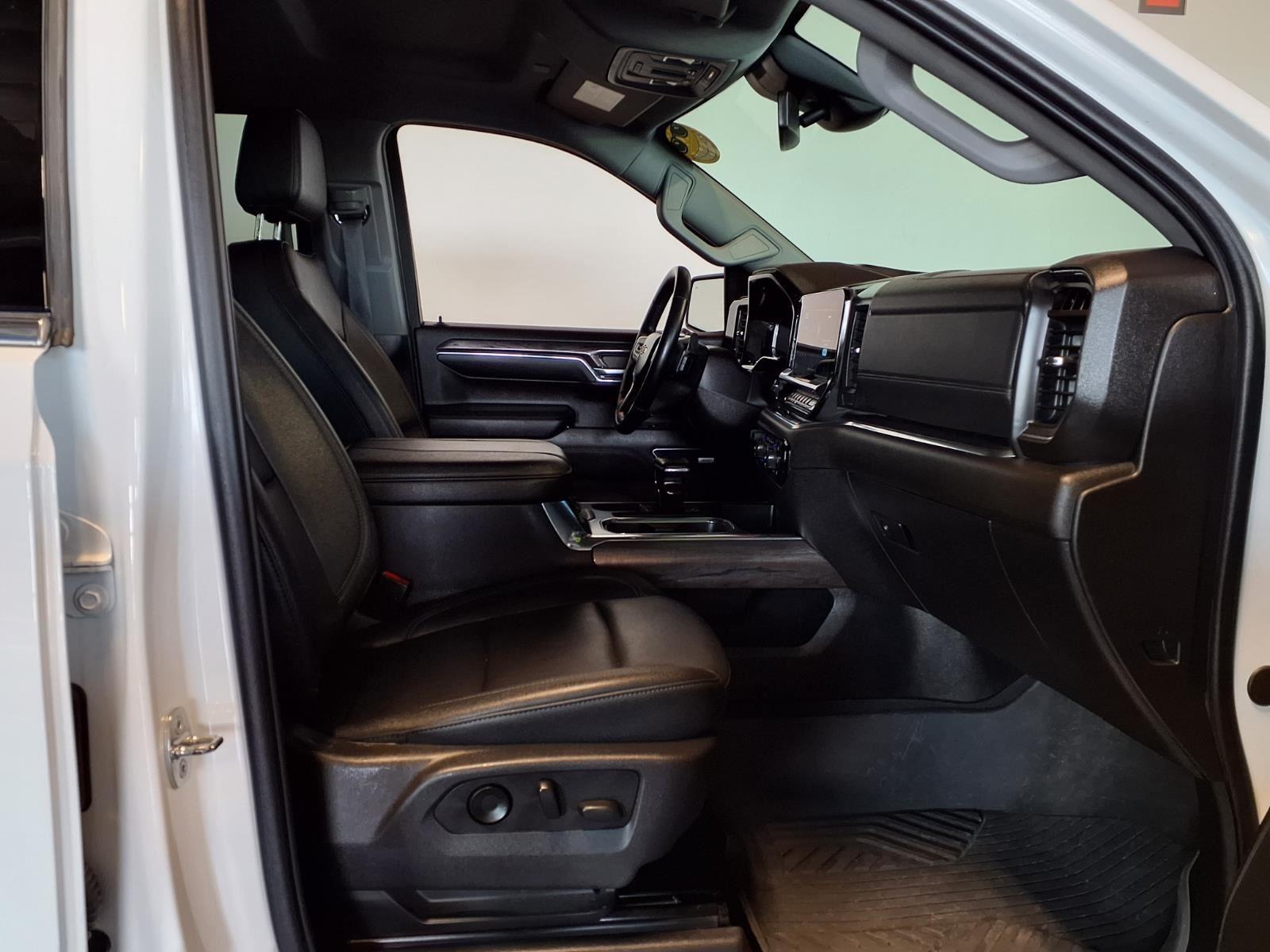 2024 CHEVROLET SILVERADO 1500 - WHITE exterior view 11