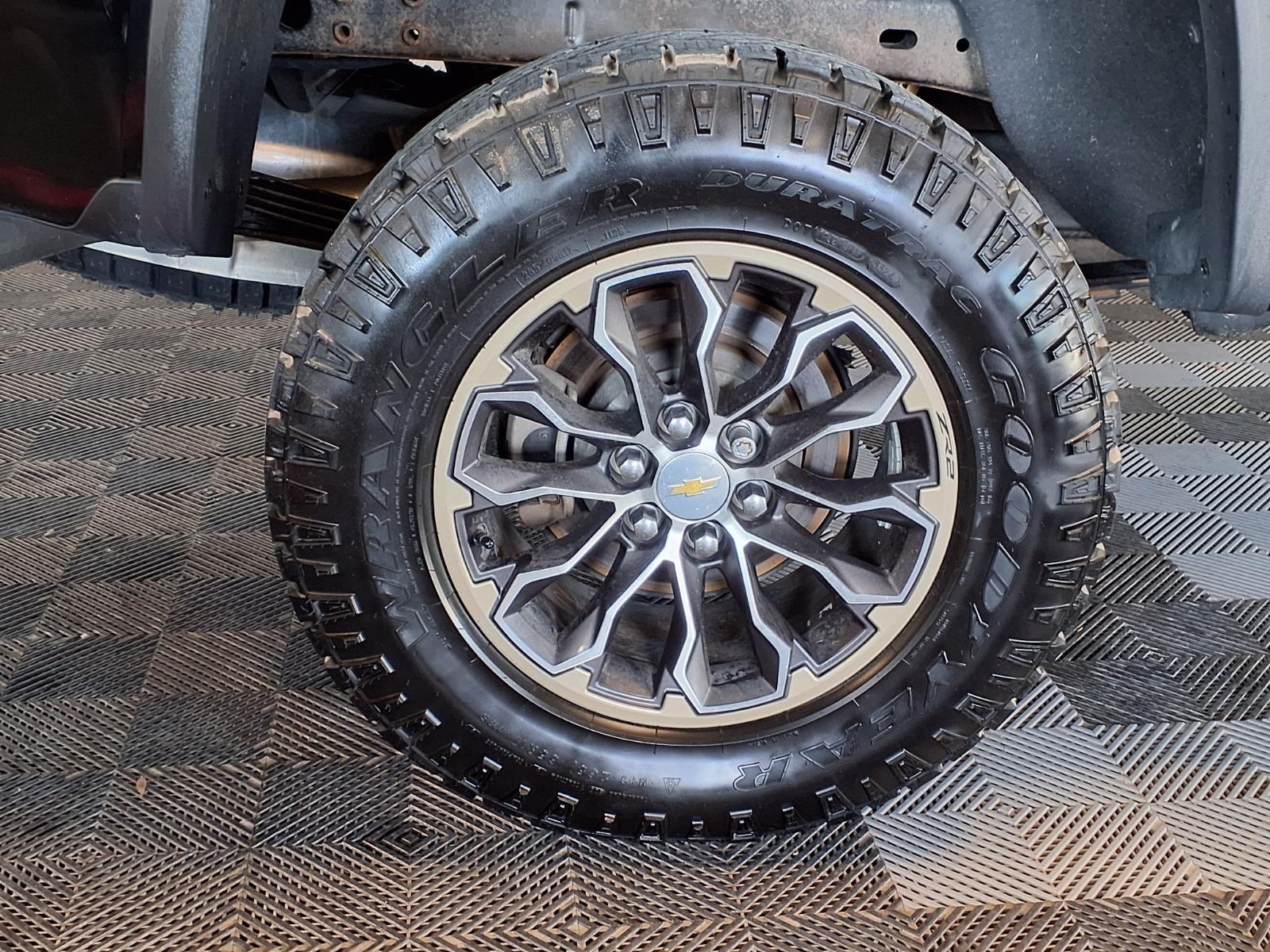 2020 Chevrolet Colorado 4WD ZR2 - Black exterior view 8