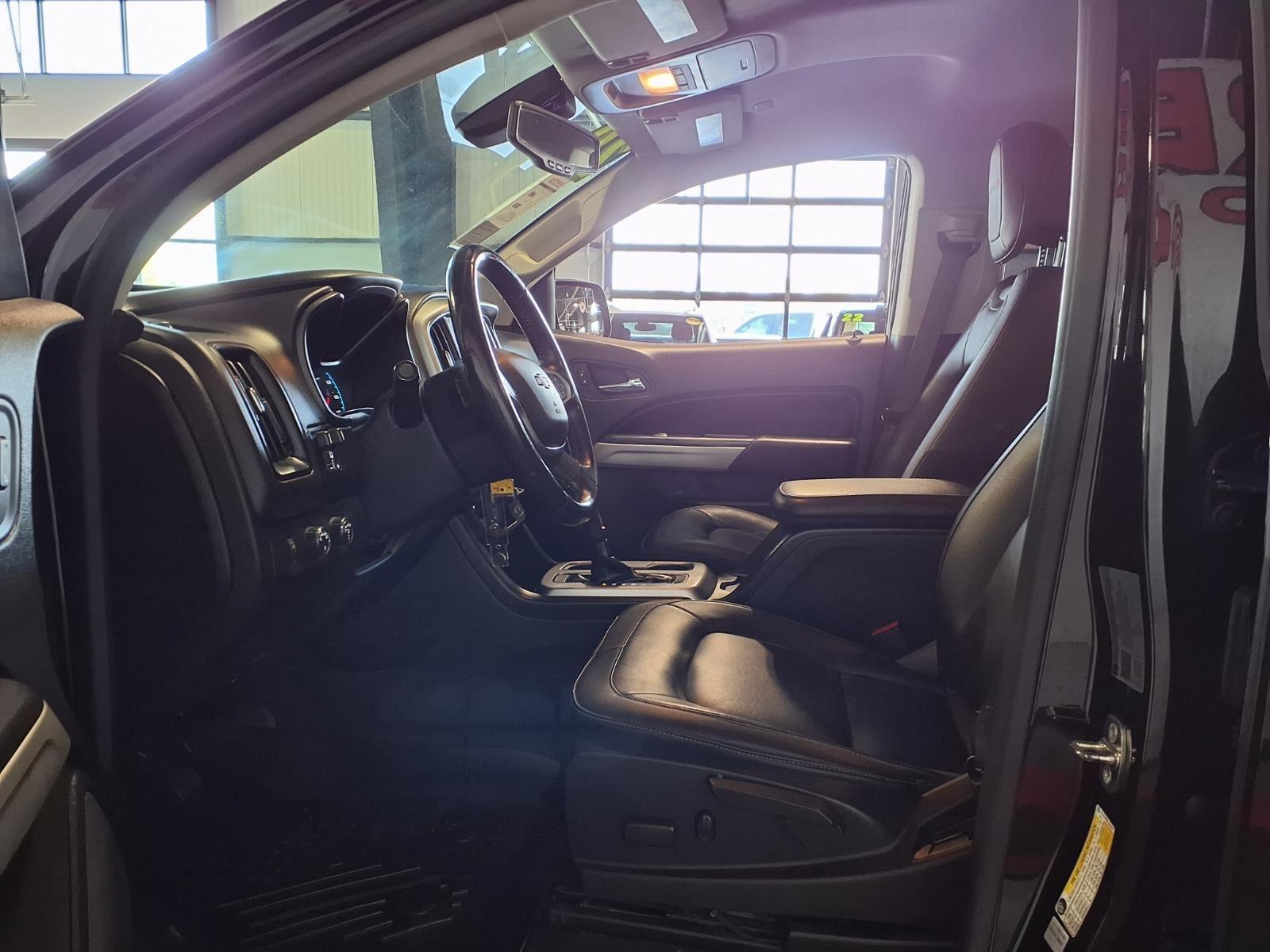 2020 Chevrolet Colorado 4WD ZR2 - Black exterior view 18