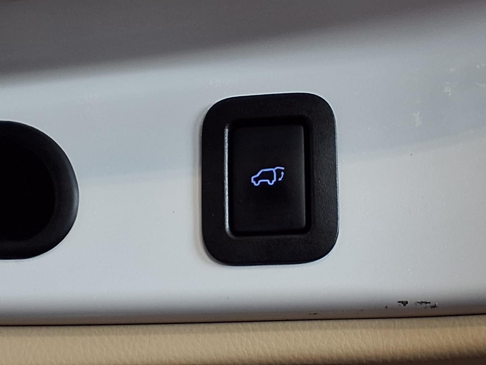 2015 TOYOTA HIGHLANDER - WHITE exterior view 6