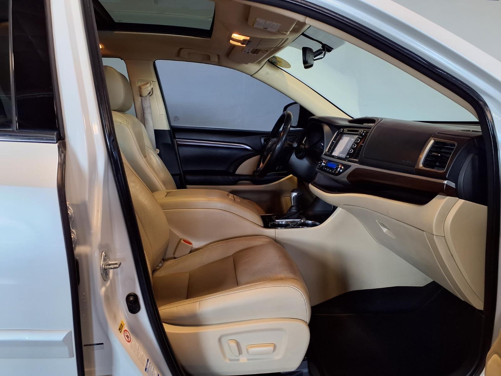 2015 TOYOTA HIGHLANDER - WHITE exterior view 12