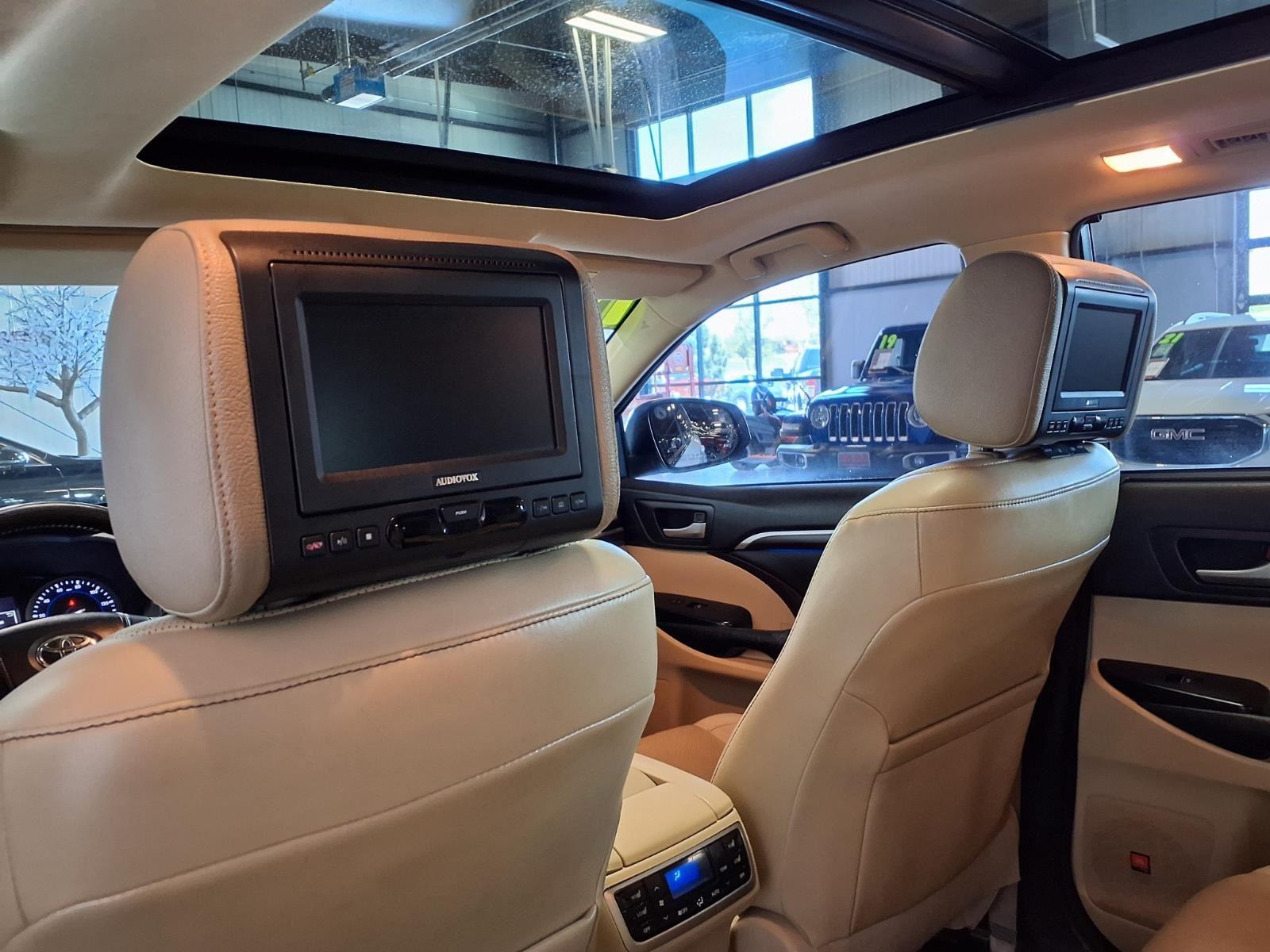 2015 TOYOTA HIGHLANDER - WHITE exterior view 16
