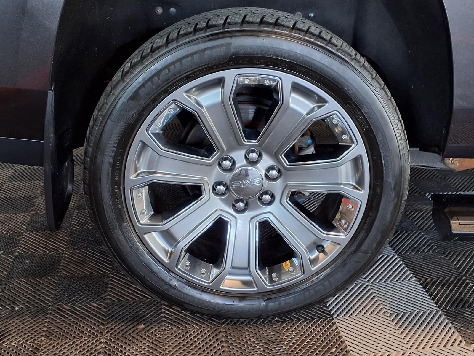 2015 GMC Yukon XL Denali - Iridium Metallic exterior view 8