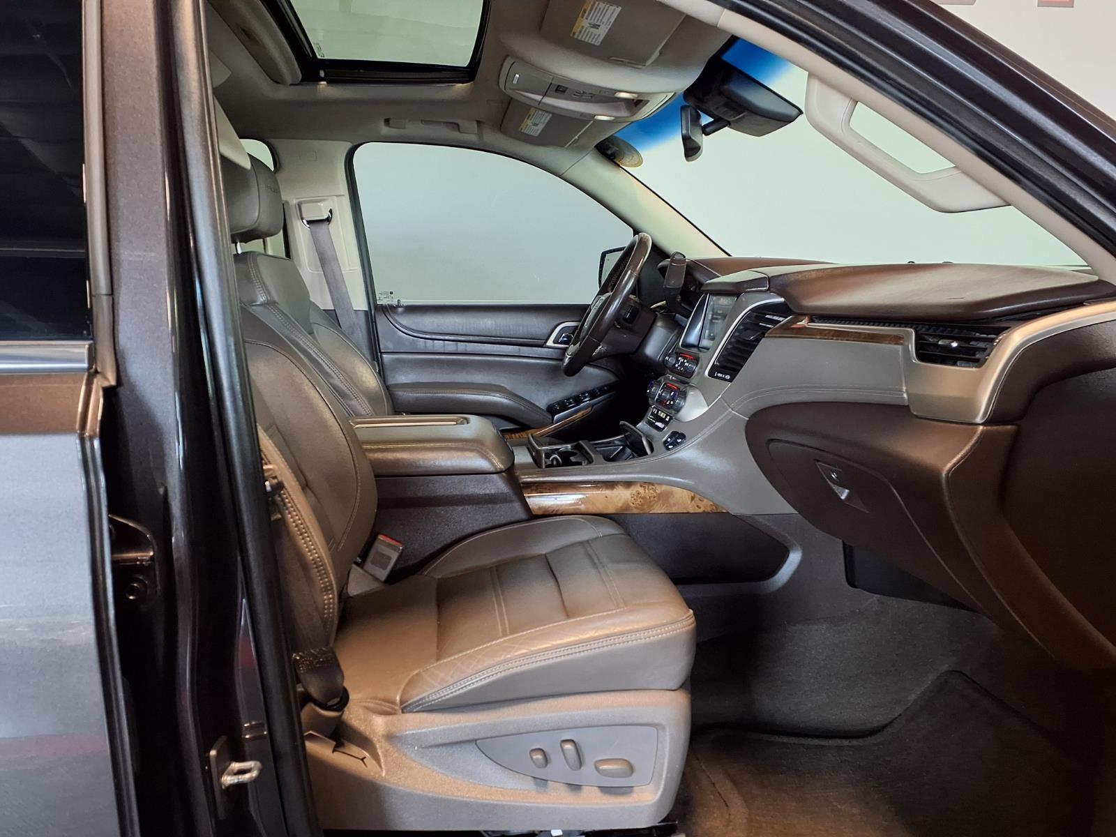 2015 GMC Yukon XL Denali - Iridium Metallic exterior view 13