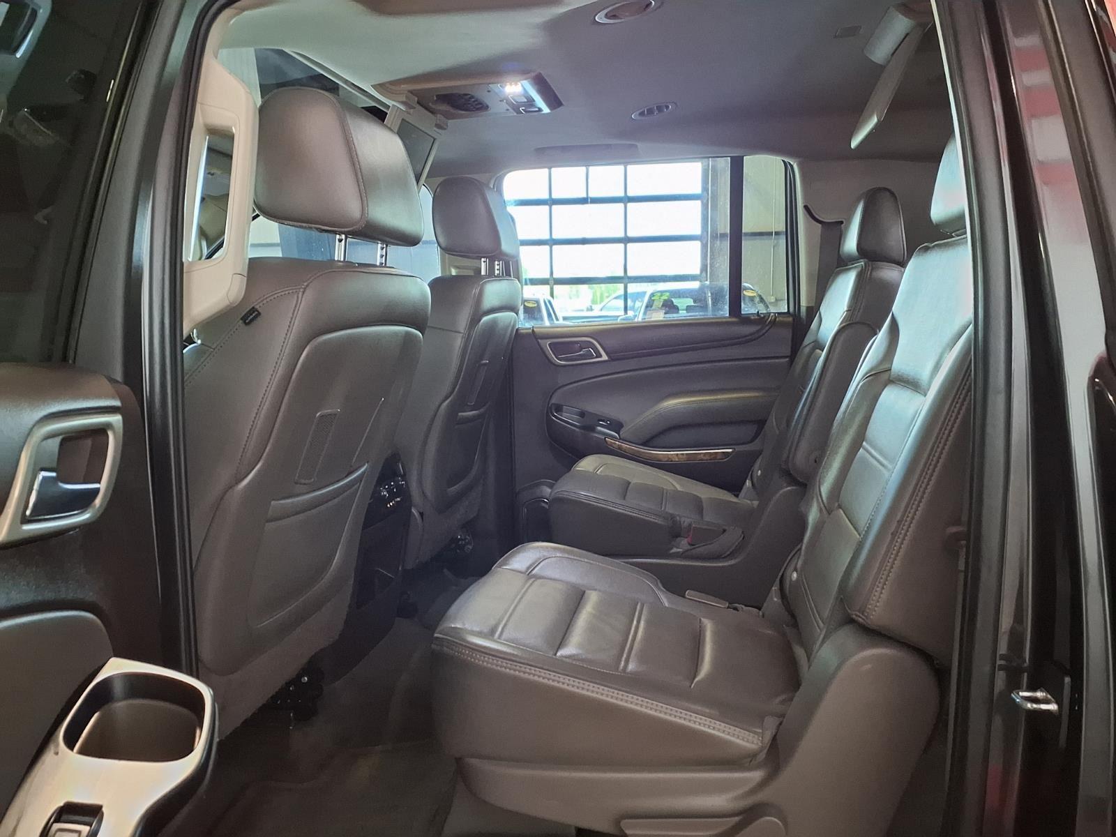 2015 GMC Yukon XL Denali - Iridium Metallic exterior view 16