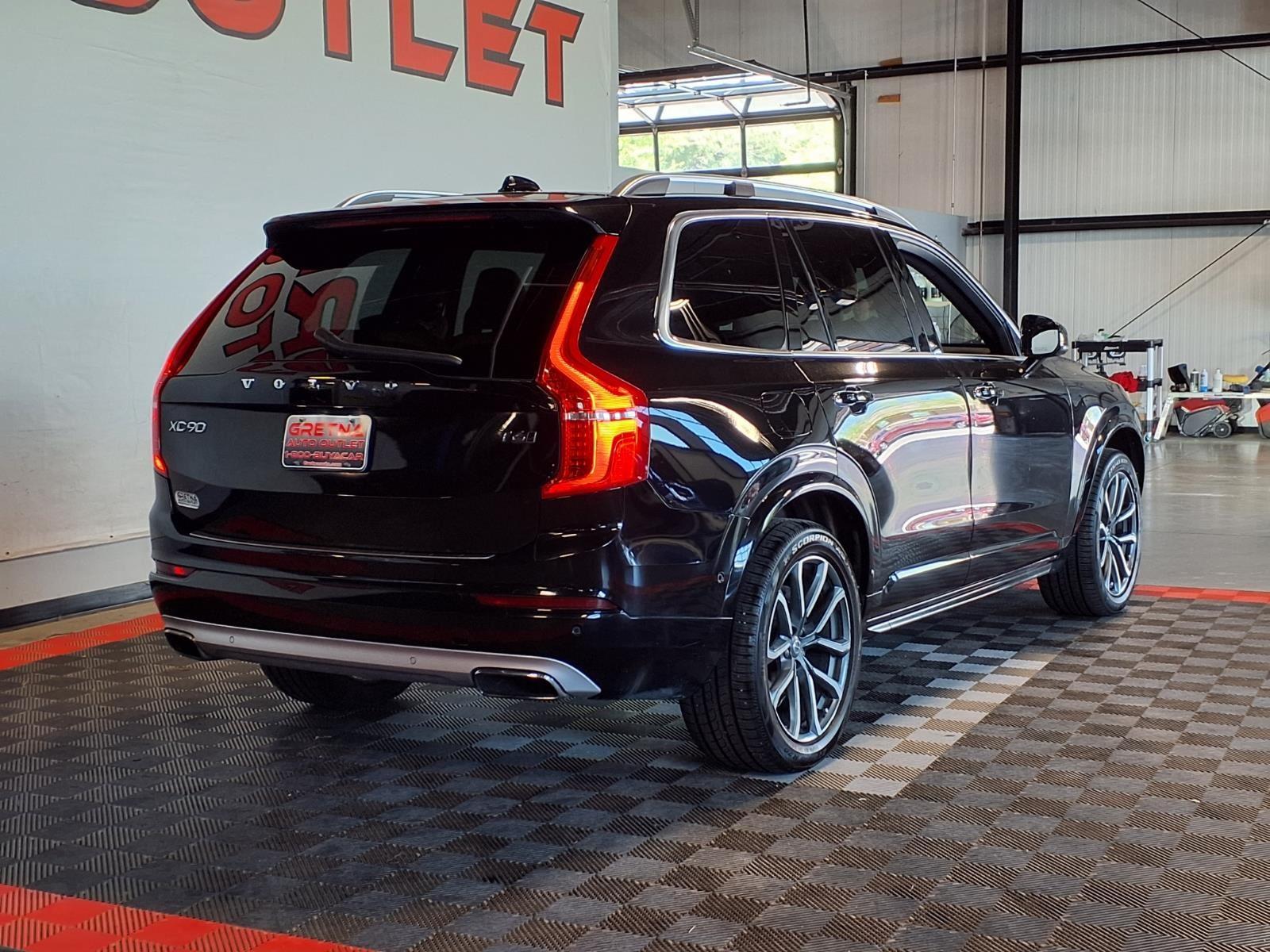 2017 Volvo XC90 Momentum - Onyx Black Metallic exterior view 7