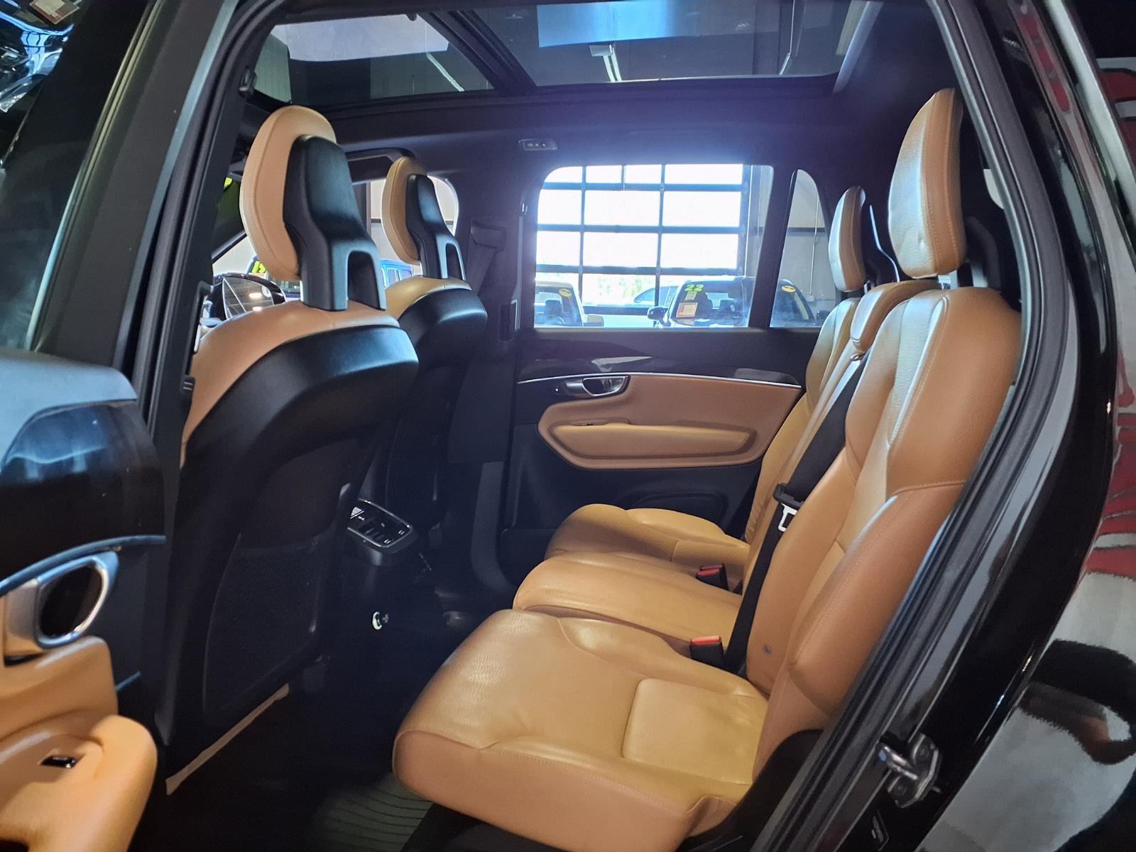 2017 Volvo XC90 Momentum - Onyx Black Metallic exterior view 15