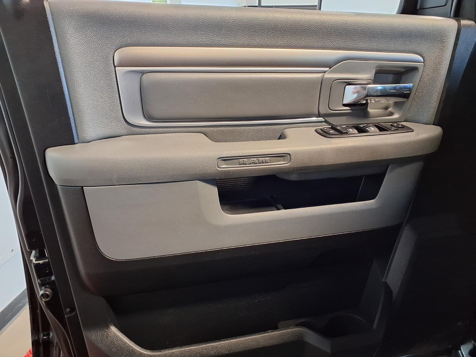 2014 Ram 1500 Big Horn - Black Clearcoat exterior view 13