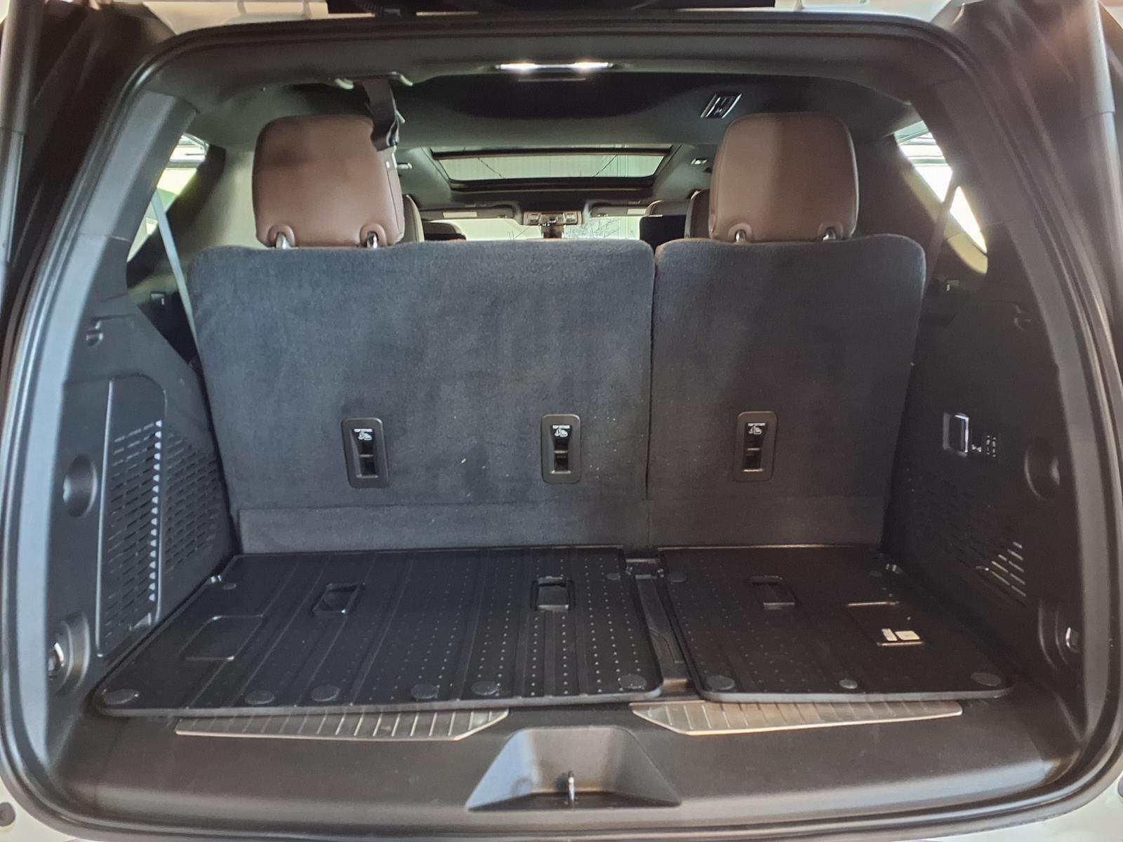 2021 Chevrolet Tahoe High Country - Iridescent Pearl Tricoat exterior view 6