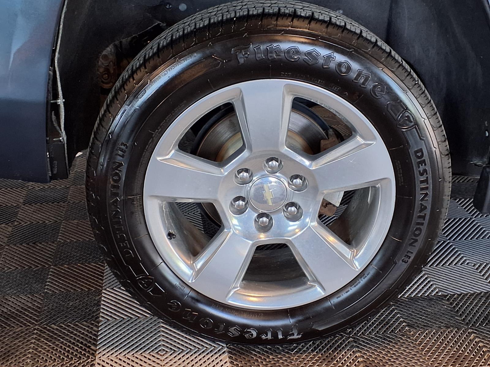 2019 Chevrolet Tahoe LT - Shadow Gray Metallic exterior view 9