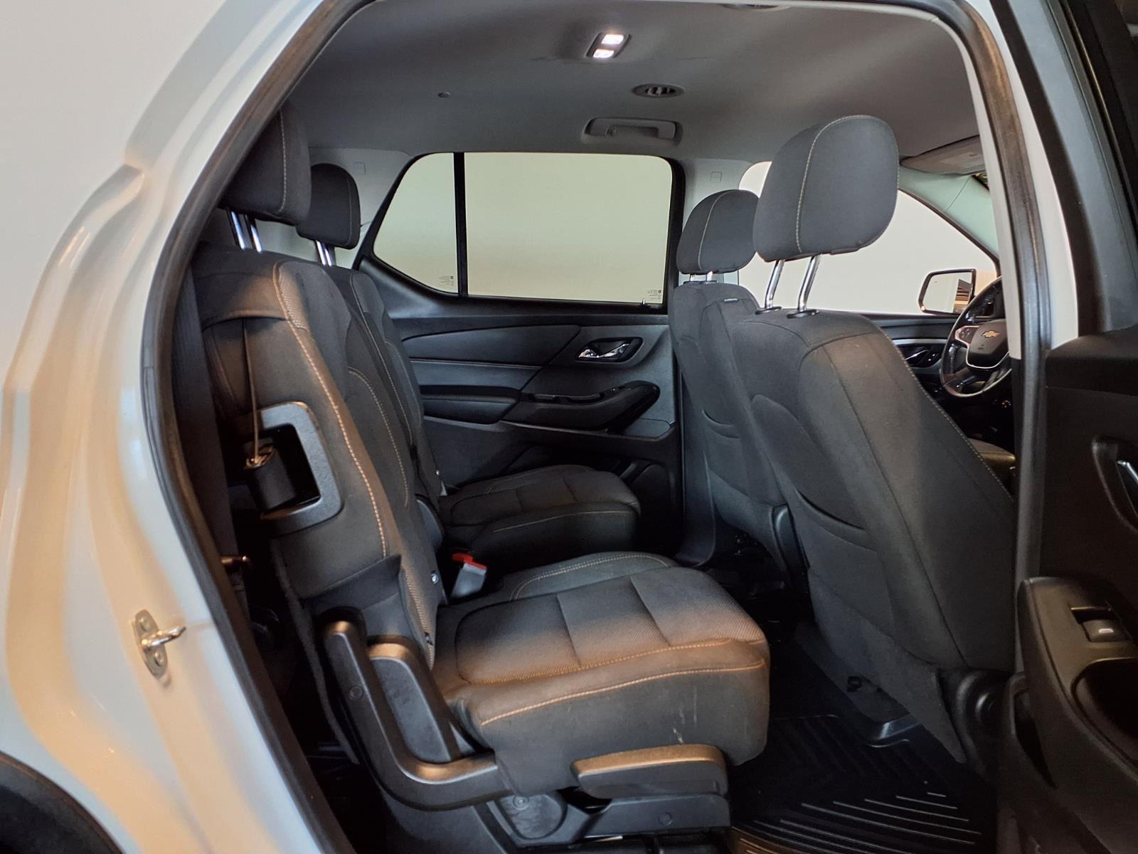 2019 Chevrolet Traverse LT Cloth - Summit White exterior view 11
