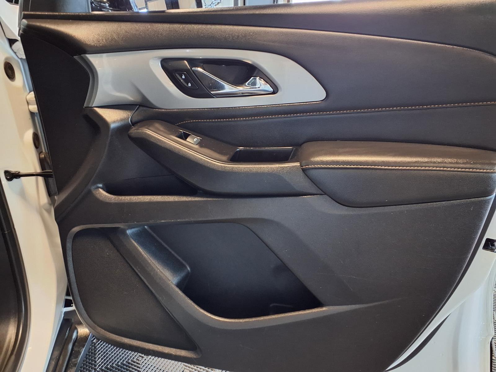 2019 Chevrolet Traverse LT Cloth - Summit White exterior view 14