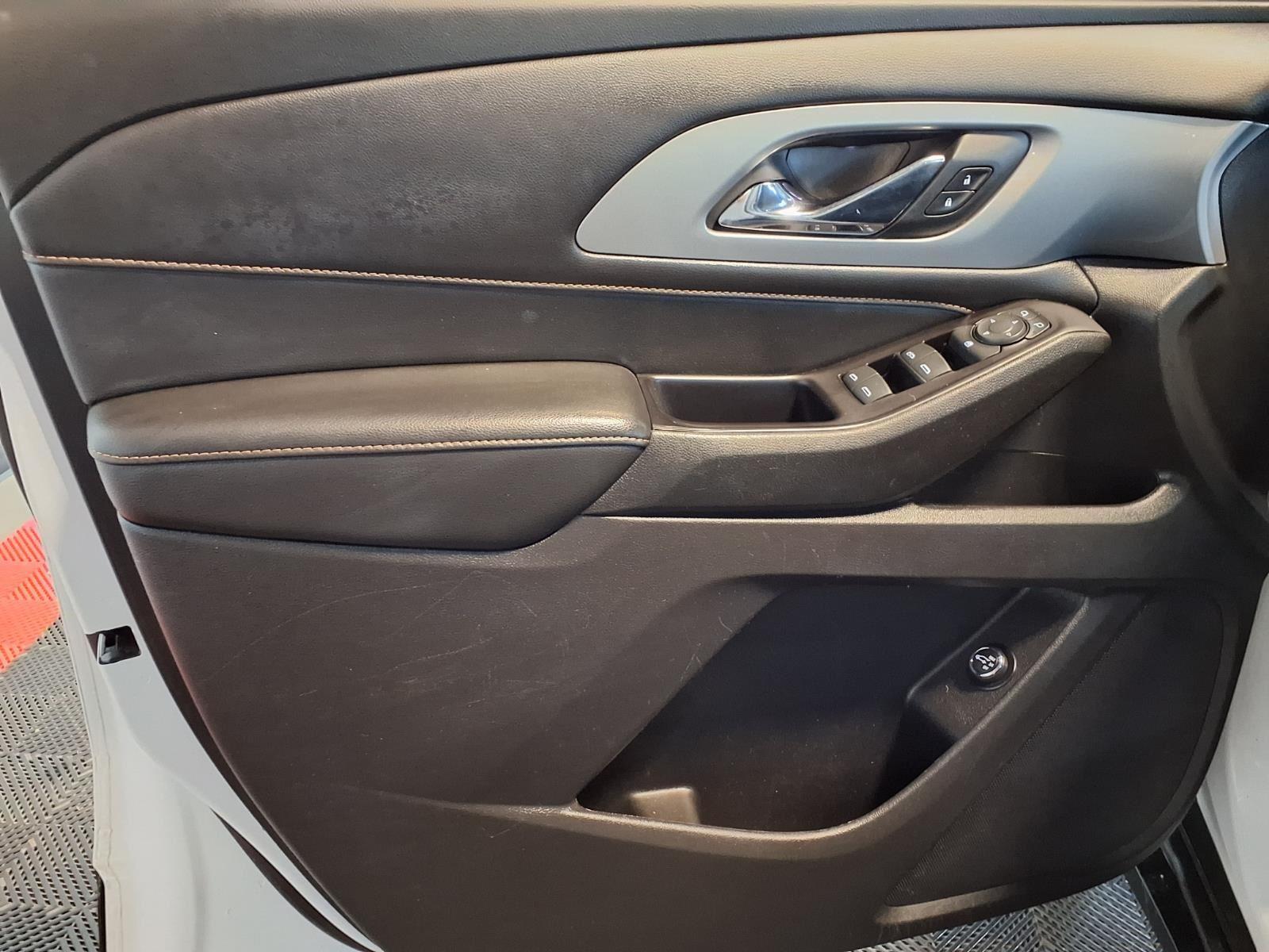 2019 Chevrolet Traverse LT Cloth - Summit White exterior view 19