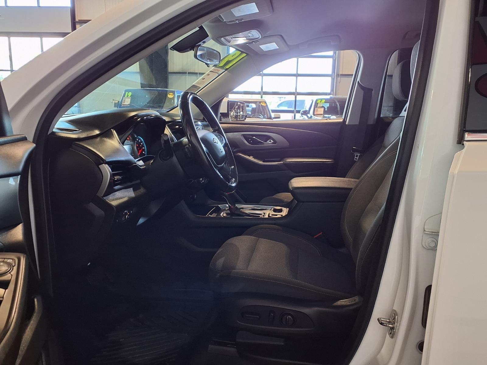 2019 Chevrolet Traverse LT Cloth - Summit White exterior view 20