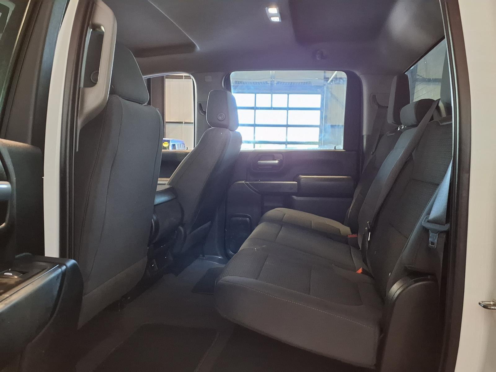2021 Chevrolet Silverado 2500HD Custom - Summit White exterior view 14