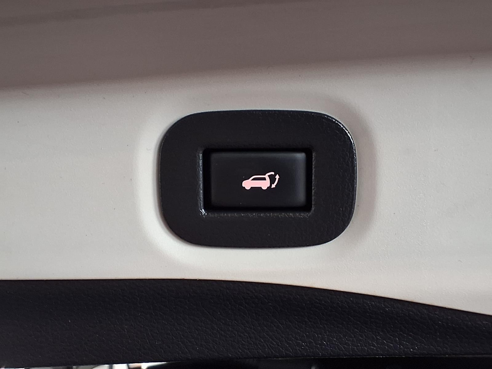 2018 Nissan Rogue SV - Magnetic Black exterior view 7