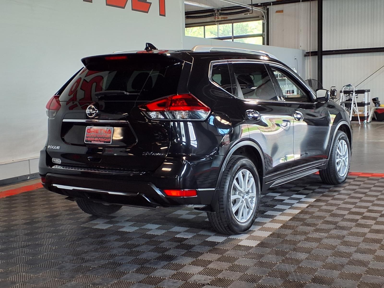 2018 Nissan Rogue SV - Magnetic Black exterior view 8