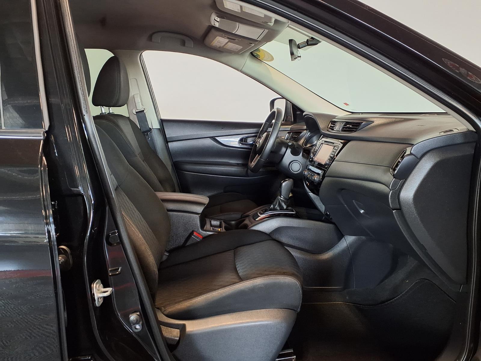 2018 Nissan Rogue SV - Magnetic Black exterior view 12