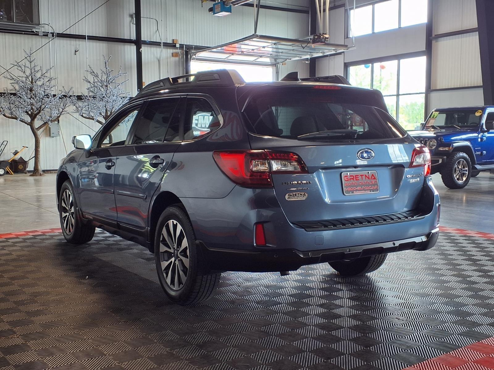 2017 Subaru Outback Limited - Twilight Blue Metallic exterior view 4