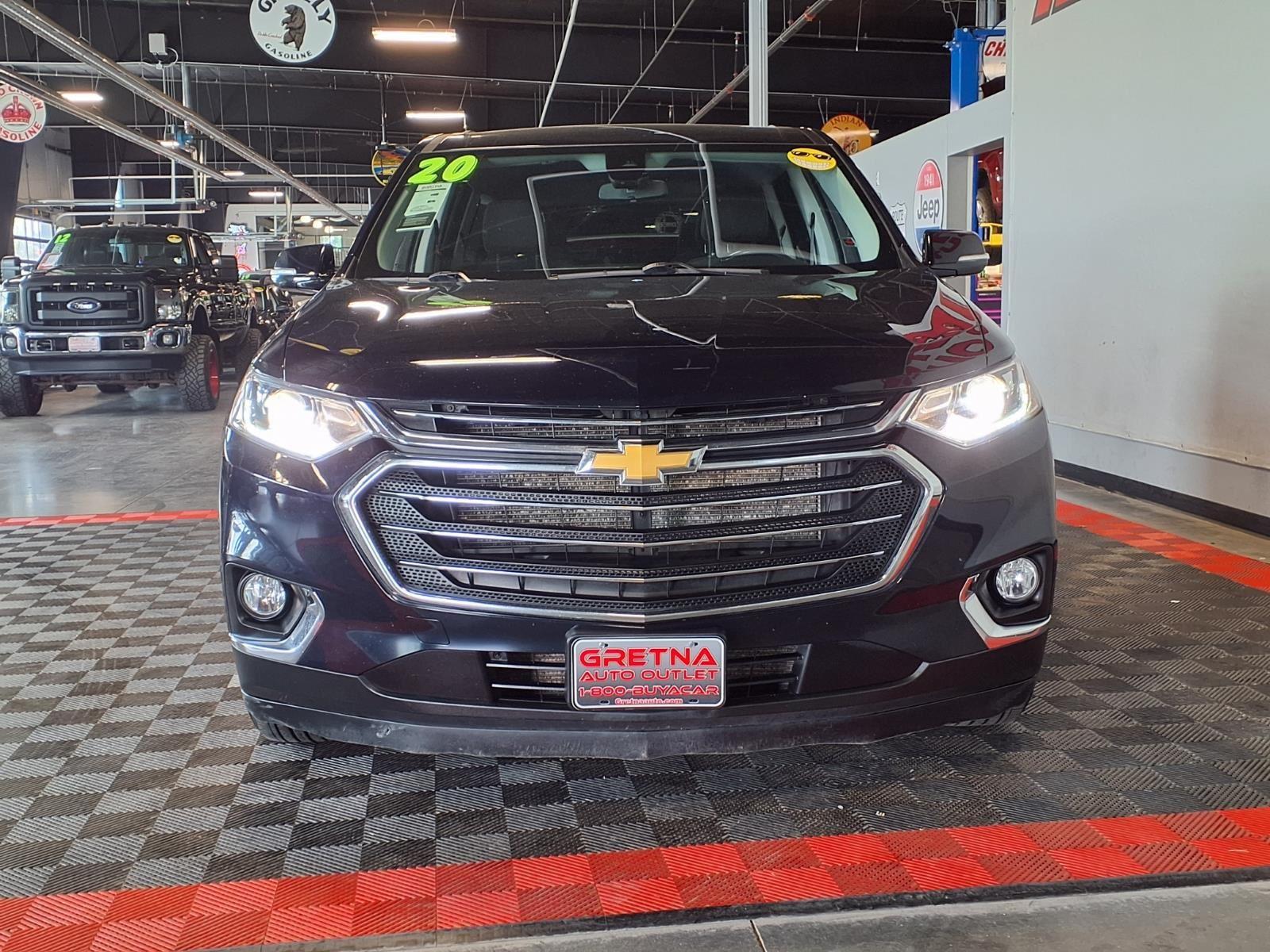 2020 Chevrolet Traverse LT Cloth - Midnight Blue Metallic exterior view 2