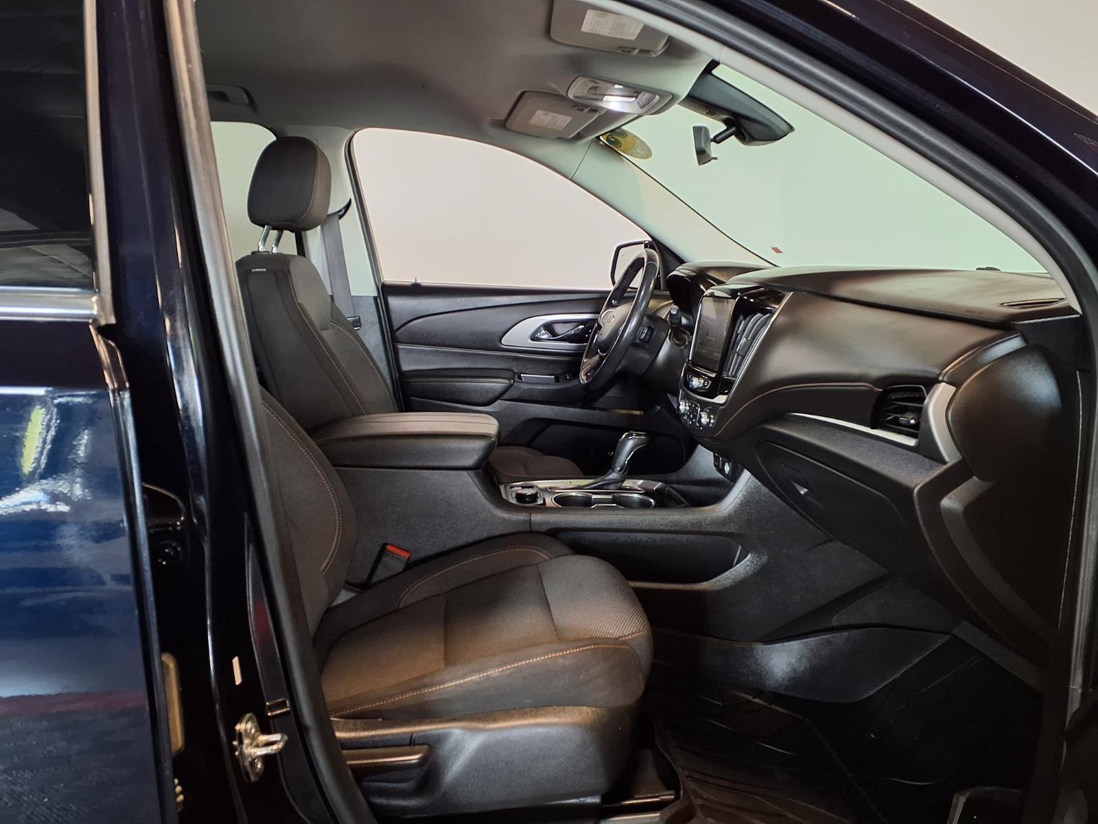 2020 Chevrolet Traverse LT Cloth - Midnight Blue Metallic exterior view 13