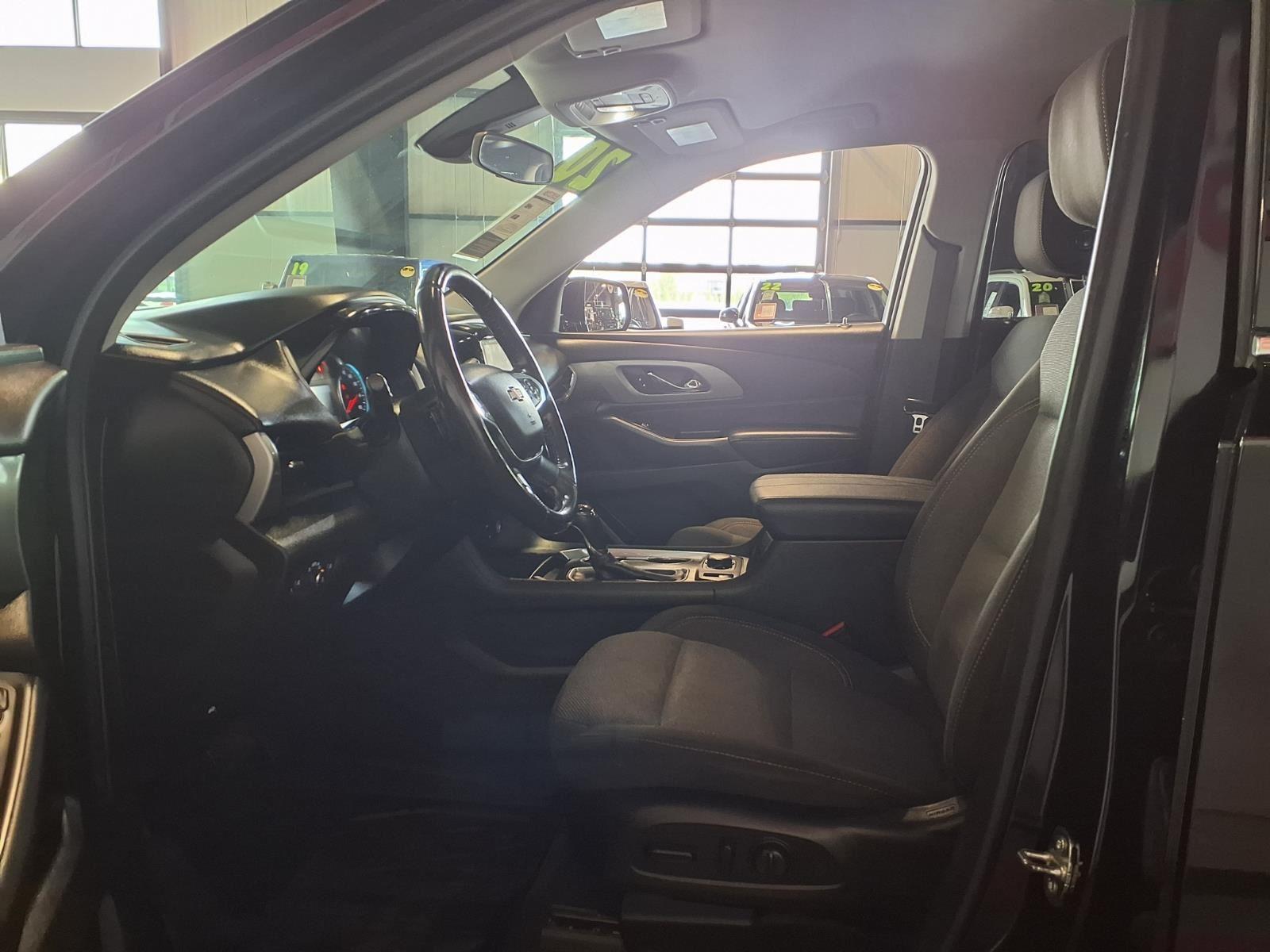 2020 Chevrolet Traverse LT Cloth - Midnight Blue Metallic exterior view 20