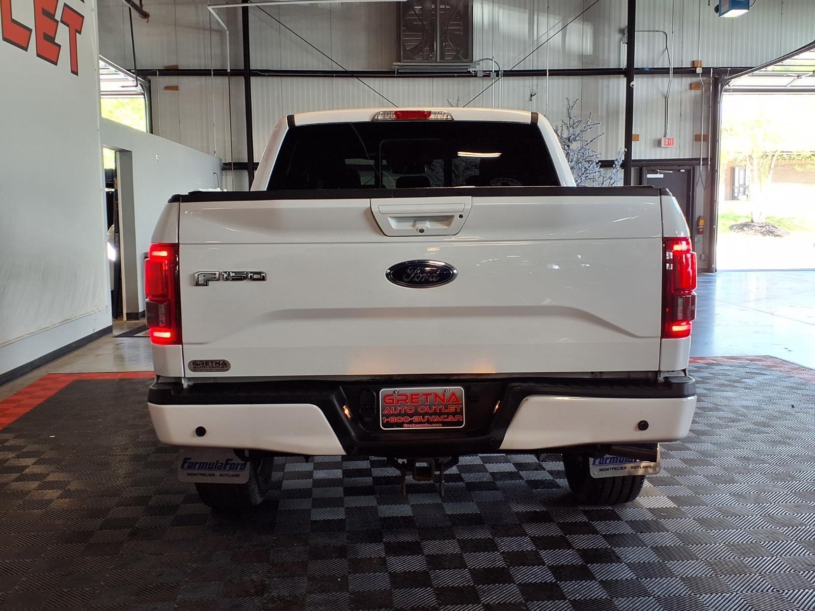 2015 Ford F-150 Lariat - Oxford White exterior view 5
