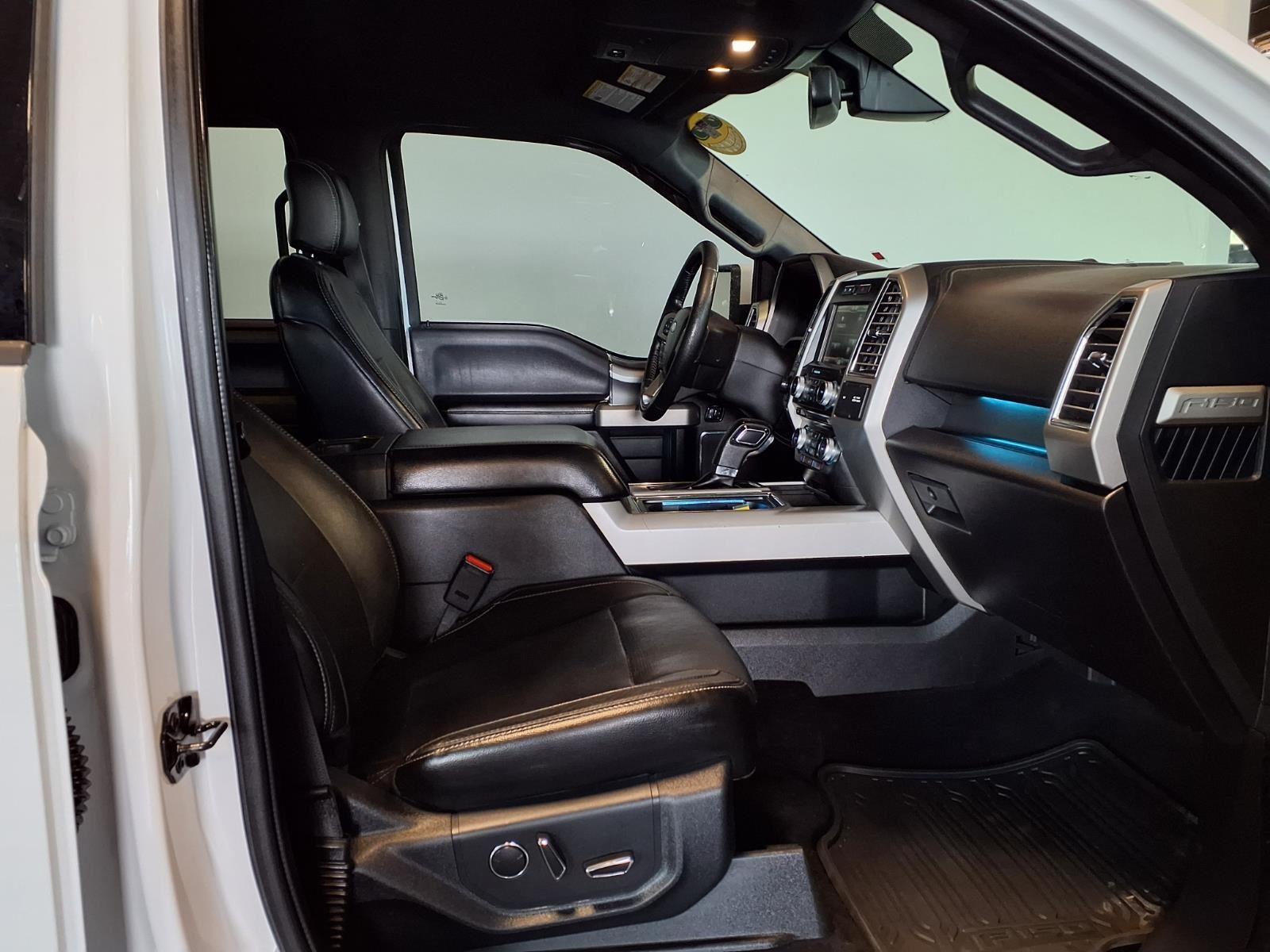 2015 Ford F-150 Lariat - Oxford White exterior view 12