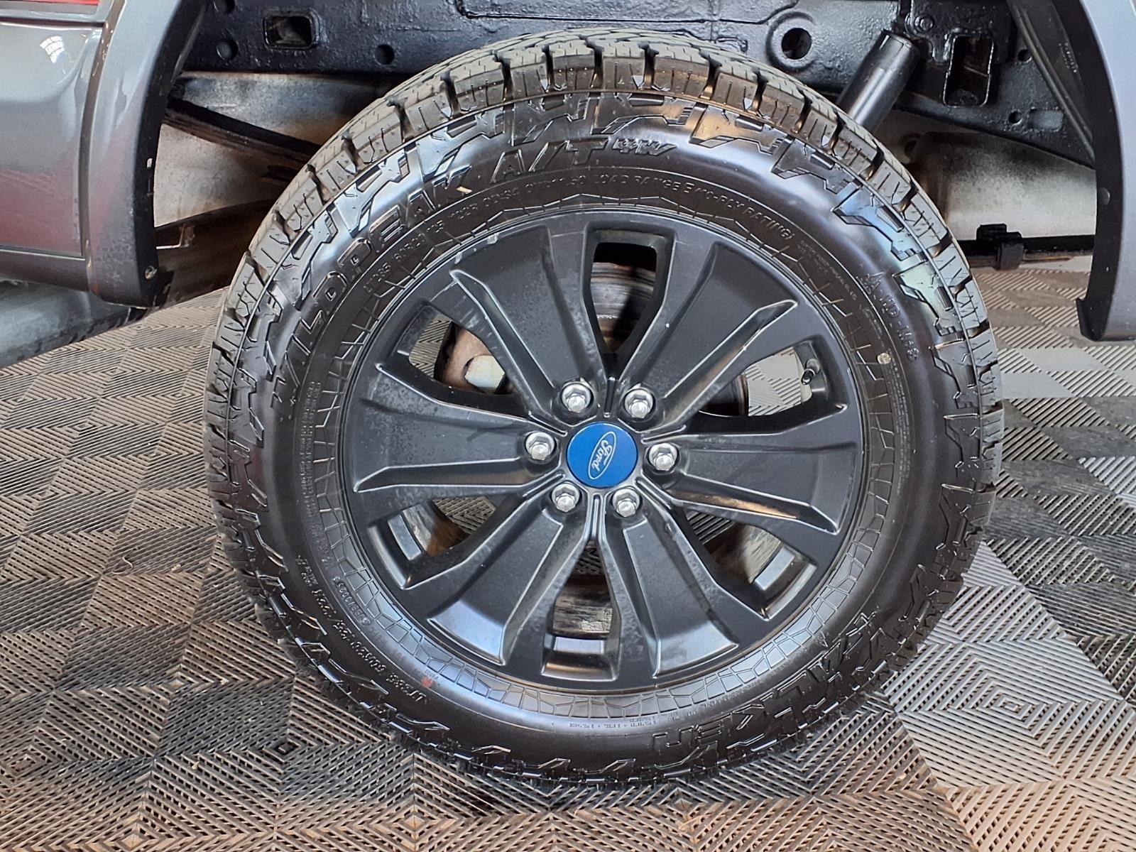 2019 Ford F-150 LARIAT - Magnetic Metallic exterior view 8