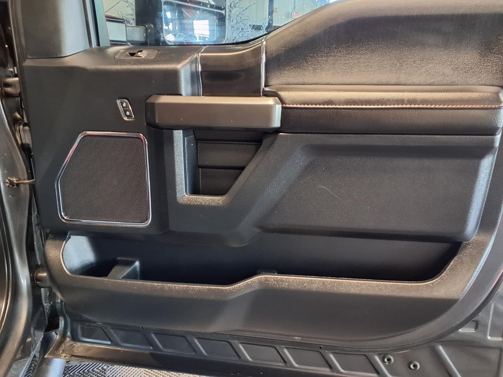 2019 Ford F-150 LARIAT - Magnetic Metallic exterior view 13