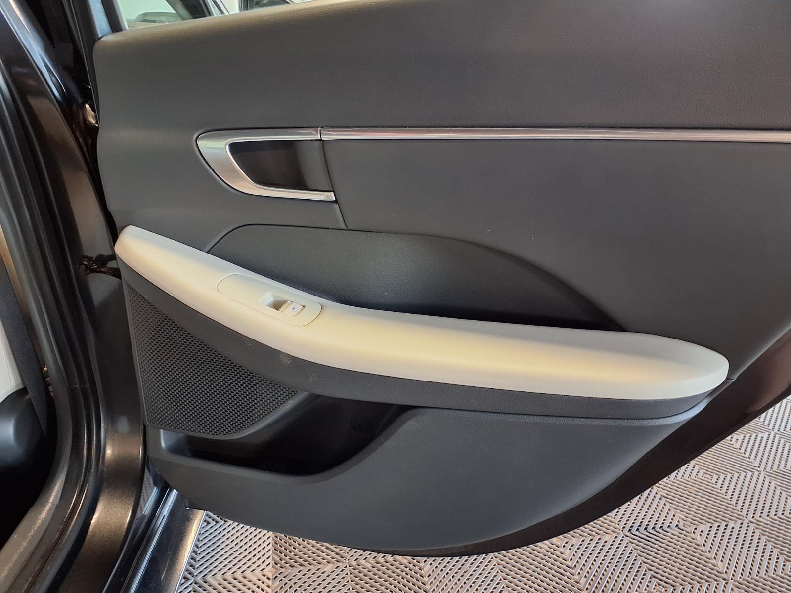 2023 Hyundai Sonata SEL - Portofino Gray exterior view 9