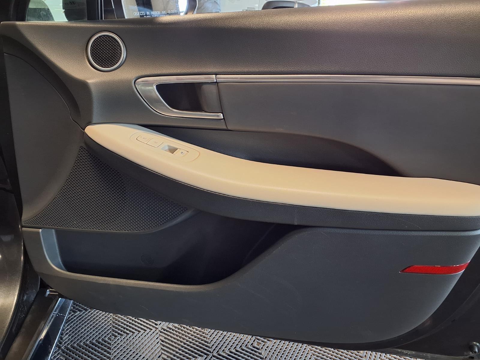 2023 Hyundai Sonata SEL - Portofino Gray exterior view 11
