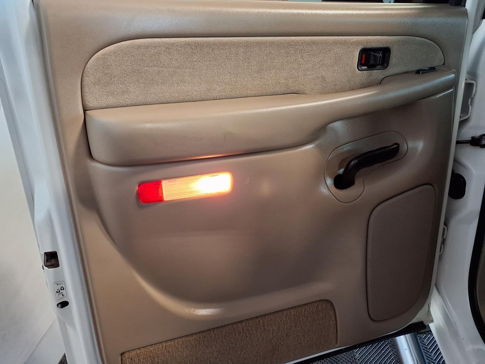 2002 Chevrolet Silverado 3500 LT - Summit White exterior view 14