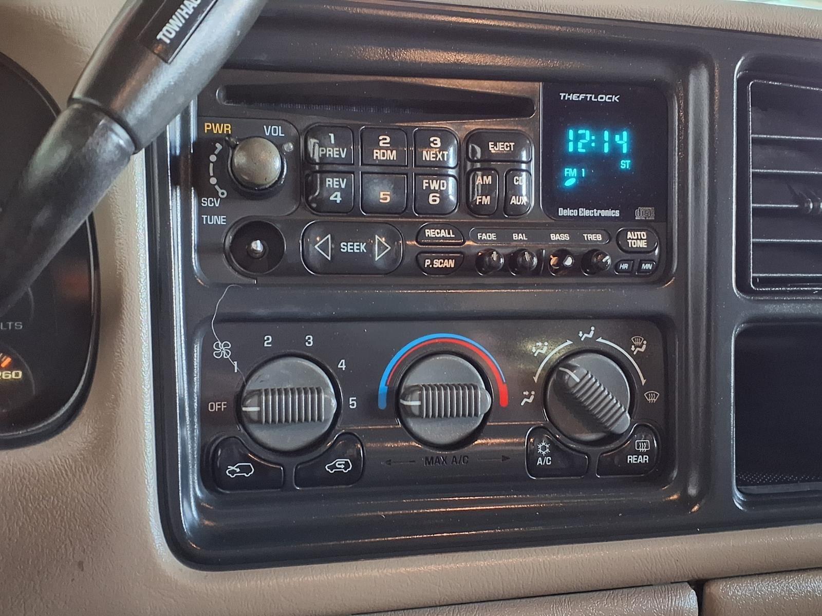 2002 Chevrolet Silverado 3500 LT - Summit White exterior view 18