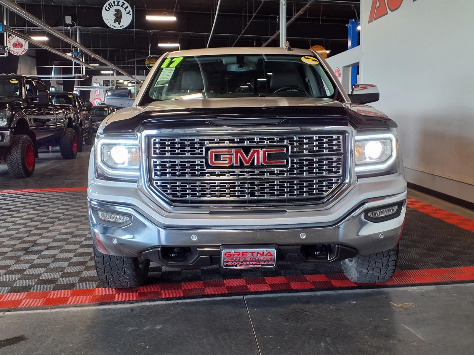 2017 GMC Sierra 1500 SLT - Quicksilver Metallic exterior view 2