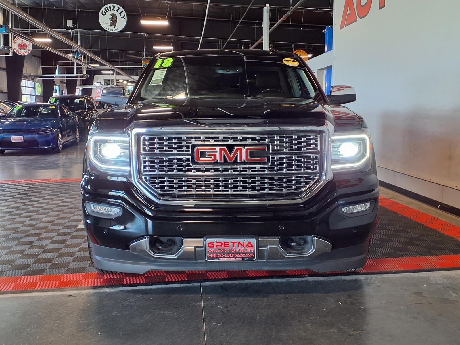 2018 GMC Sierra 1500 Denali - Onyx Black exterior view 2