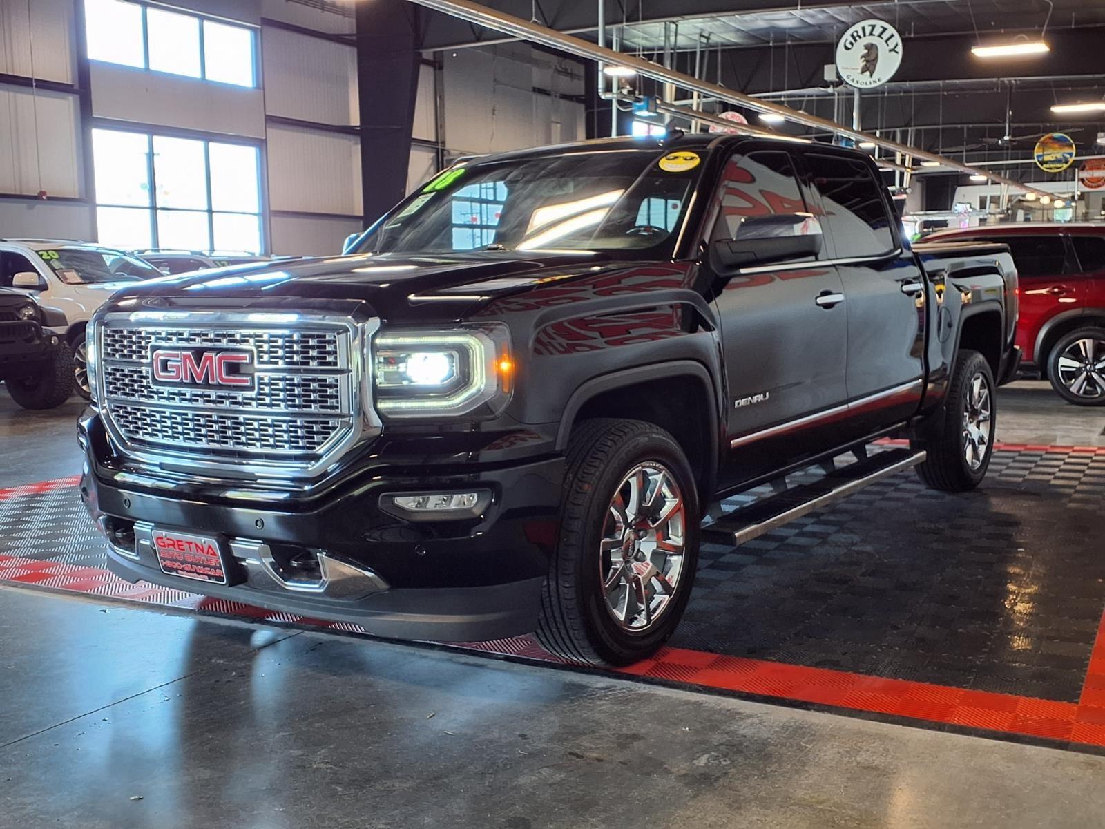 2018 GMC Sierra 1500 Denali - Onyx Black exterior view 3