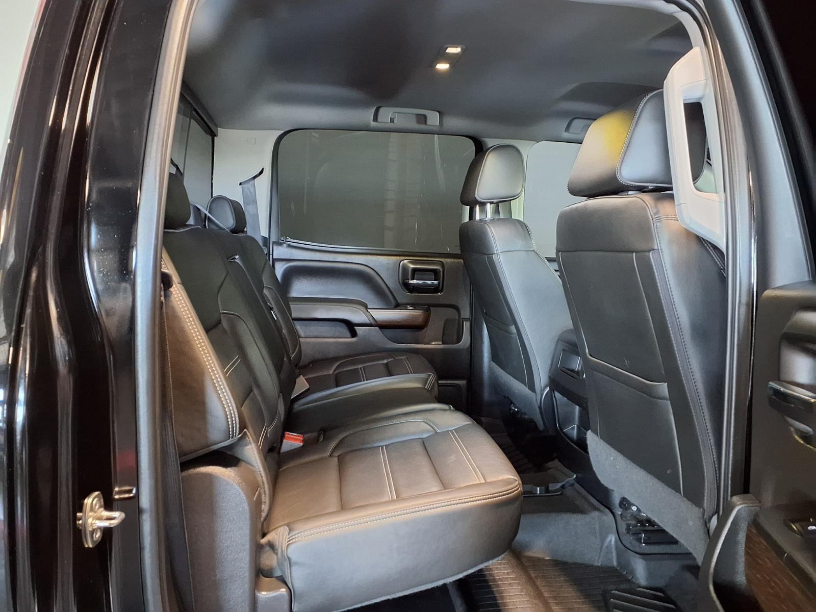 2018 GMC Sierra 1500 Denali - Onyx Black exterior view 9