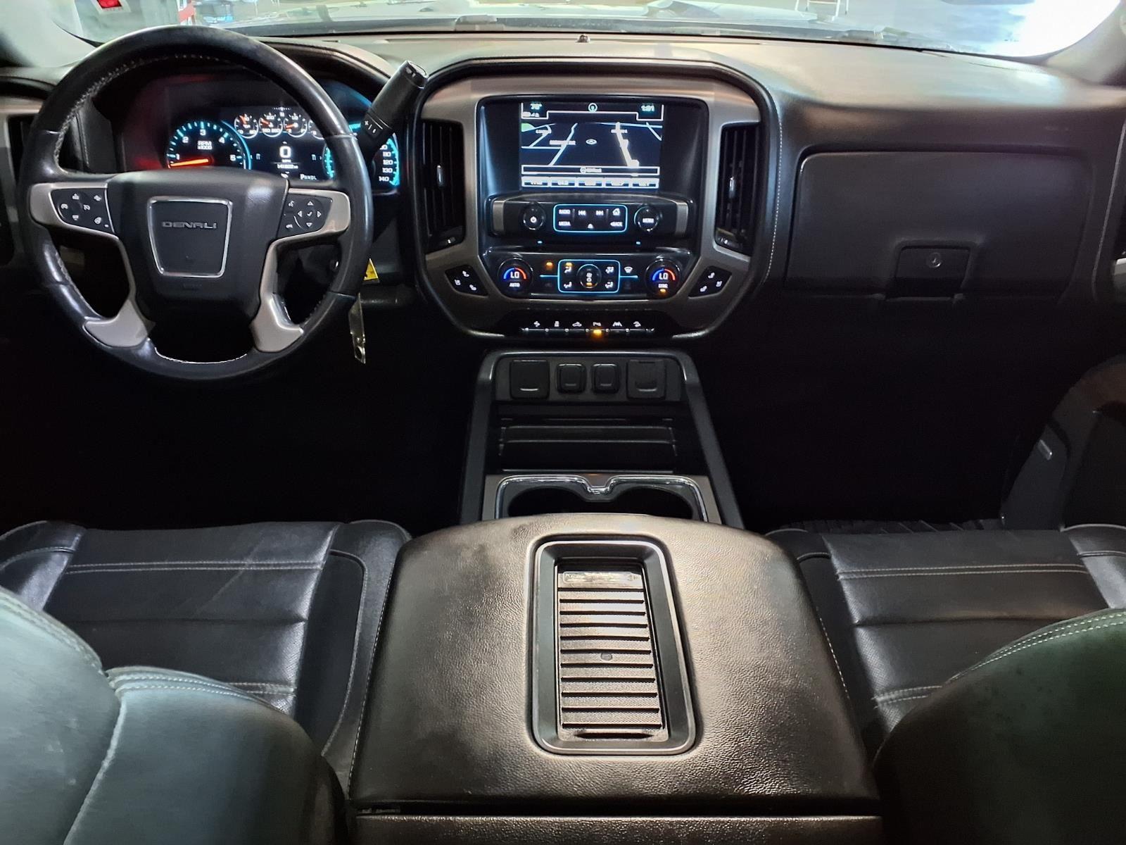 2018 GMC Sierra 1500 Denali - Onyx Black exterior view 15
