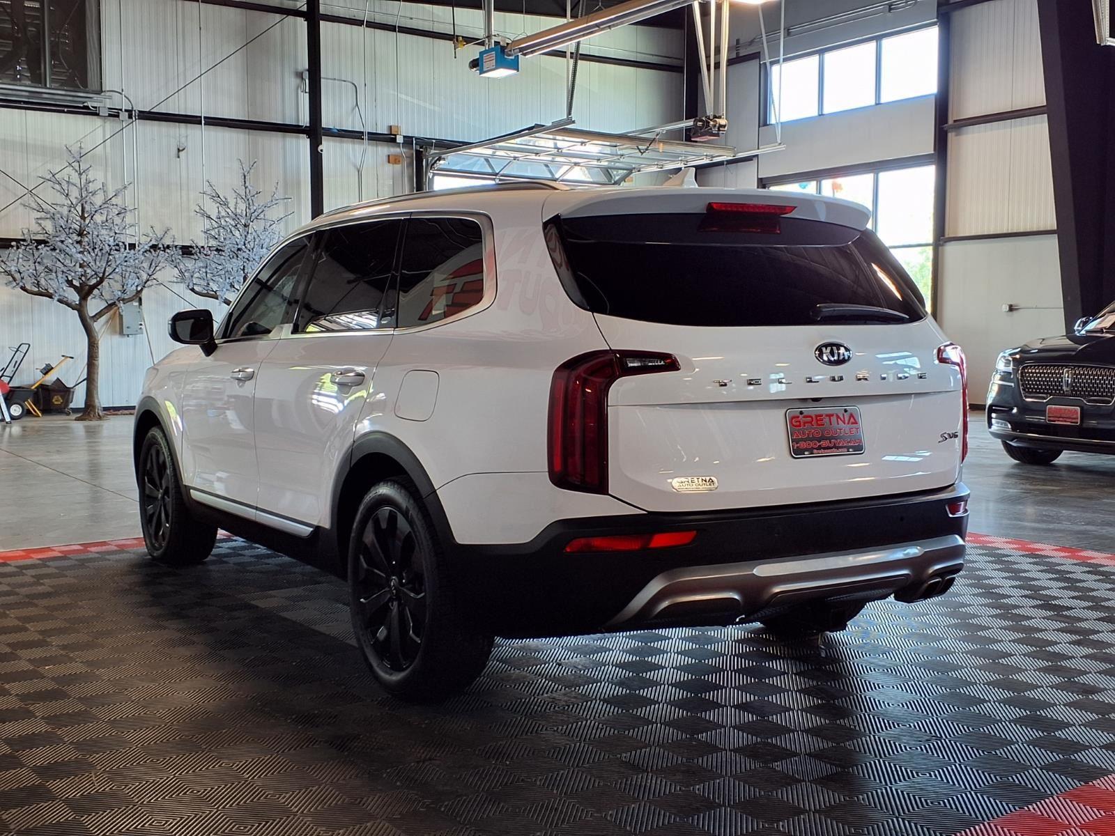 2021 Kia Telluride S - Glacial White Pearl exterior view 4