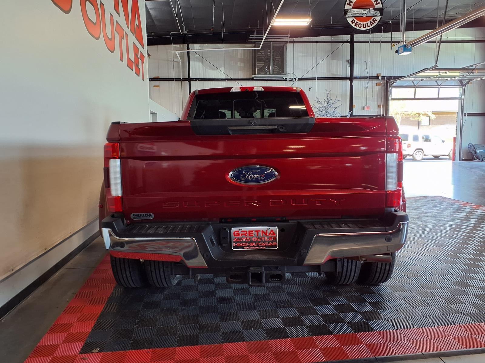 2017 Ford Super Duty F-350 DRW Lariat - Ruby Red Metallic Tinted Clearcoat exterior view 5