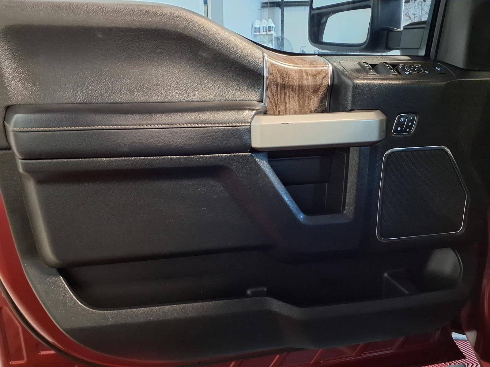 2017 Ford Super Duty F-350 DRW Lariat - Ruby Red Metallic Tinted Clearcoat exterior view 16