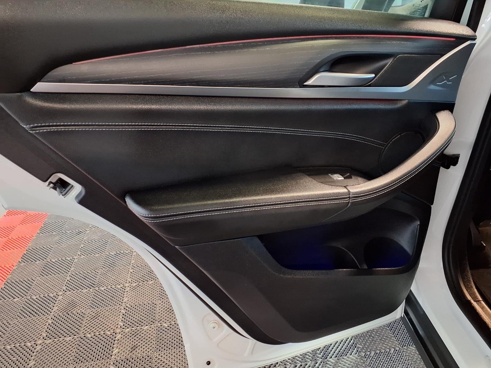 2022 BMW X3 xDrive30i - Alpine White exterior view 15