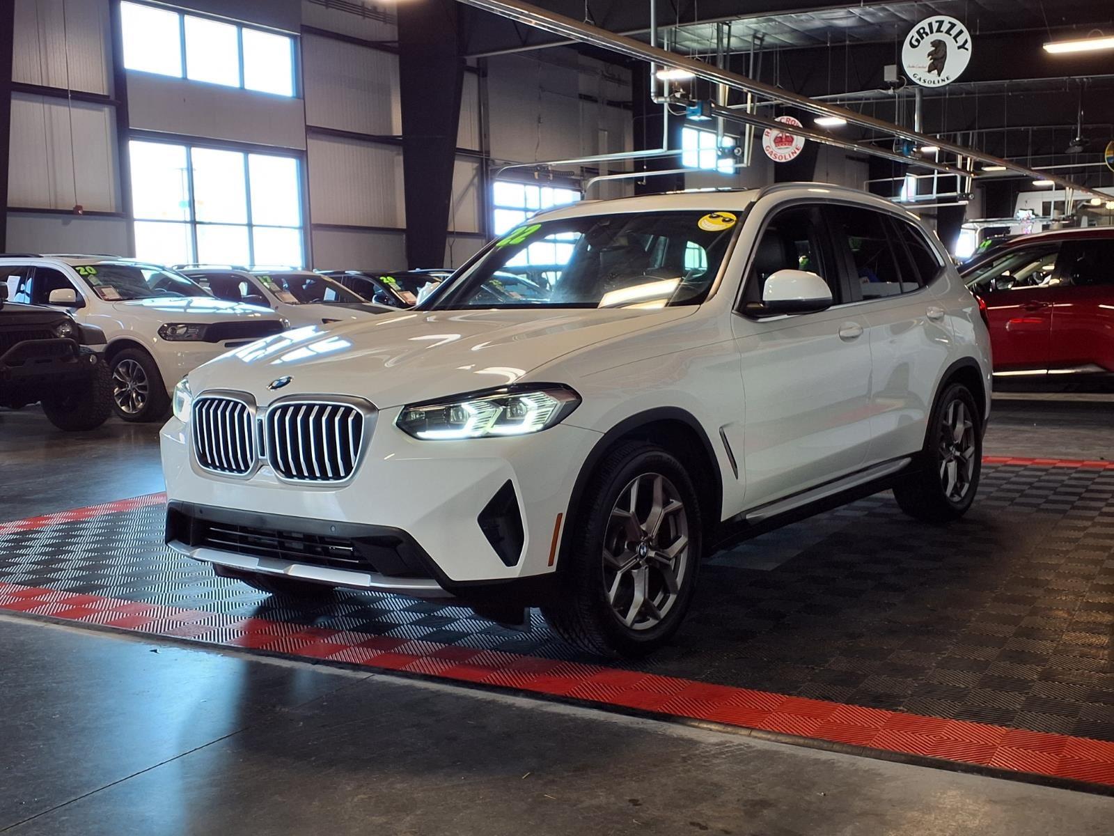 2022 BMW X3 xDrive30i - Alpine White exterior view 3