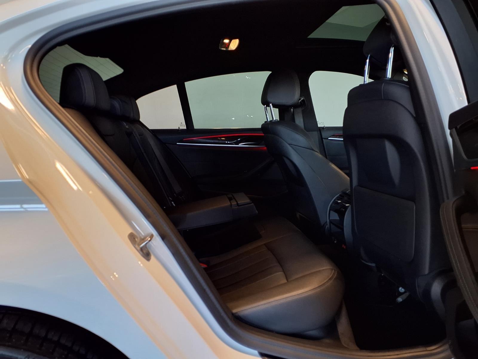 2021 BMW 5 Series 530i xDrive - Alpine White exterior view 8