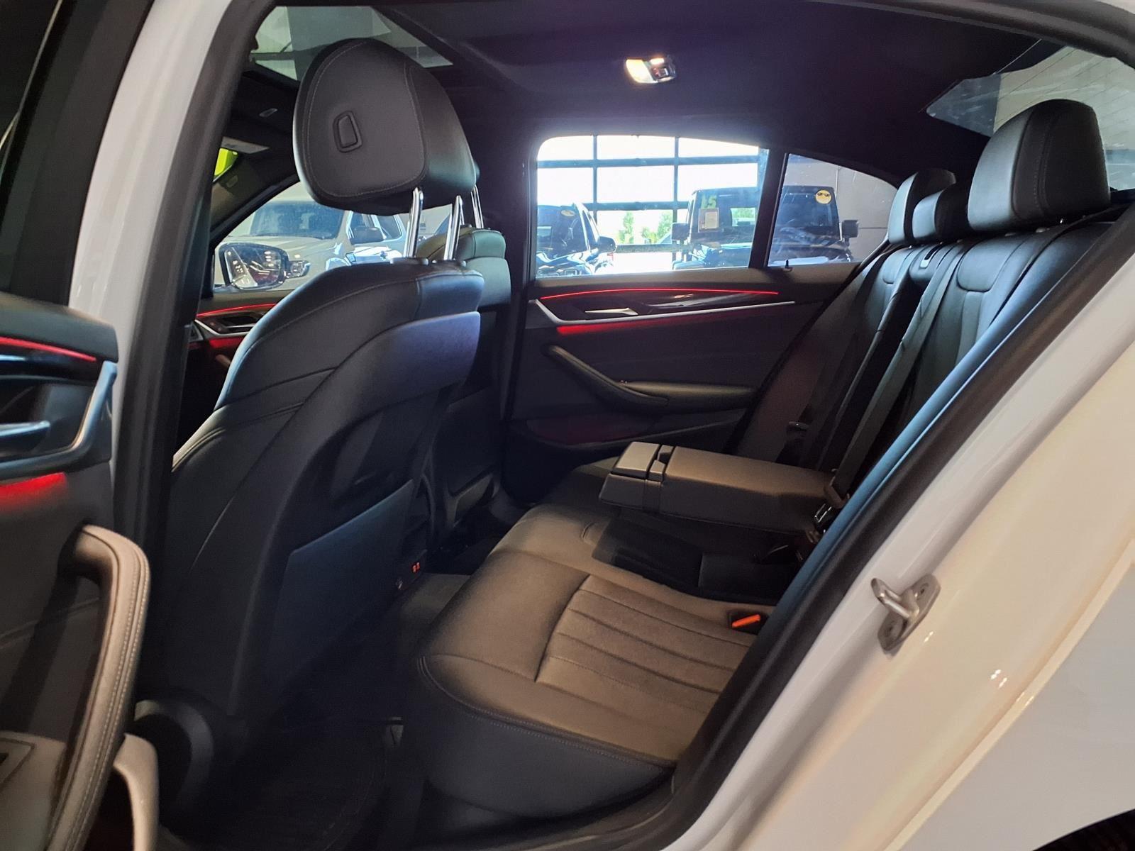 2021 BMW 5 Series 530i xDrive - Alpine White exterior view 12