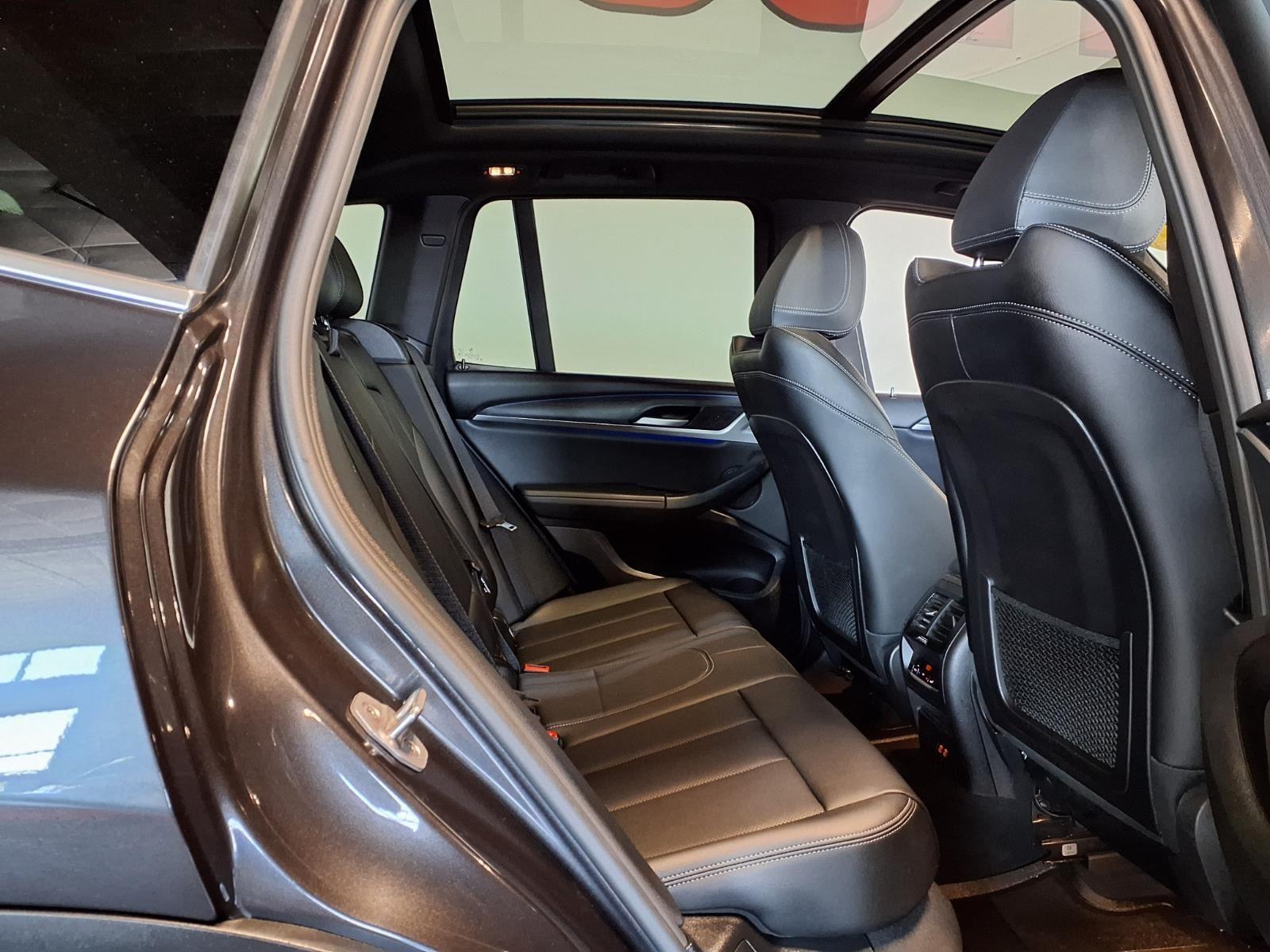 2024 BMW X3 sDrive30i - Dark Graphite Metallic exterior view 10