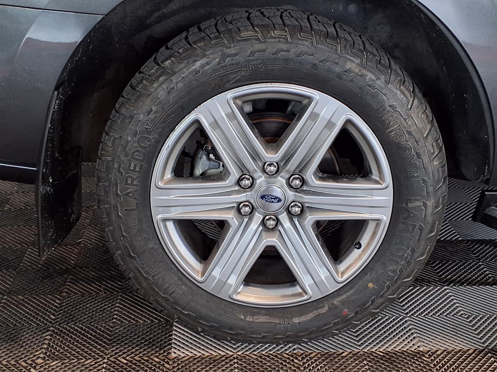 2019 Ford Expedition XLT - GRAY exterior view 7