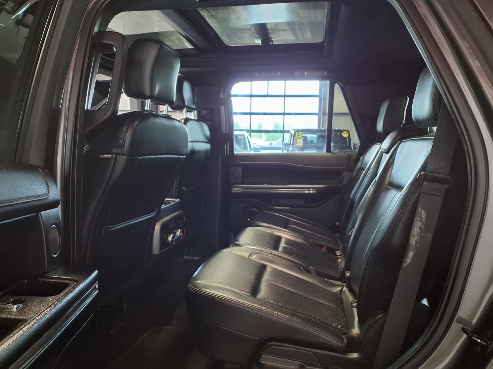 2019 Ford Expedition XLT - GRAY exterior view 15