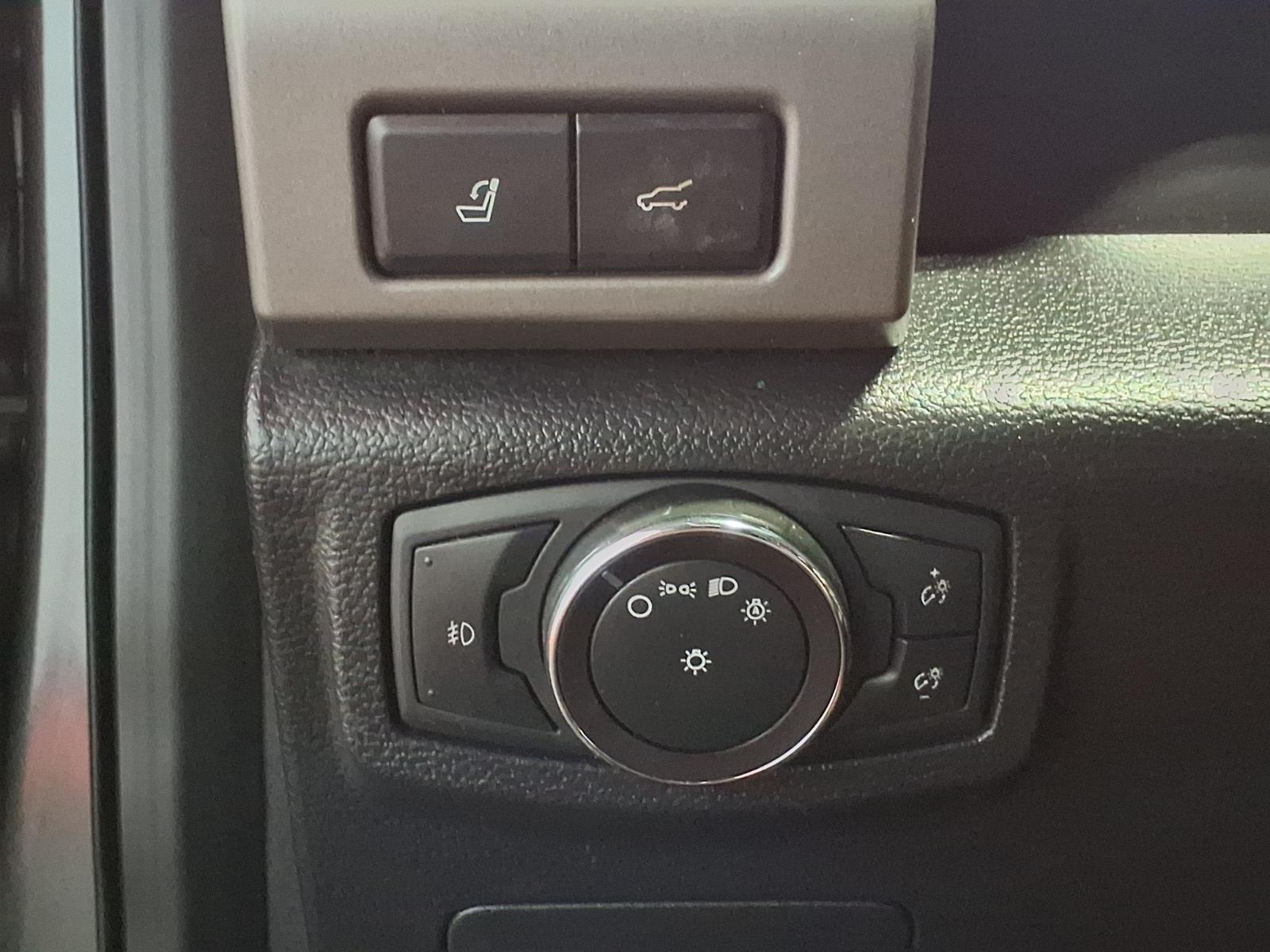 2019 Ford Expedition XLT - GRAY exterior view 20